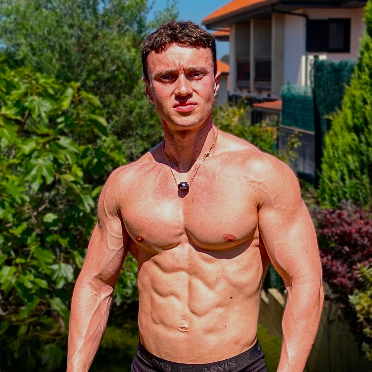 Mario Guerrero, entrenador personal y culturista natural